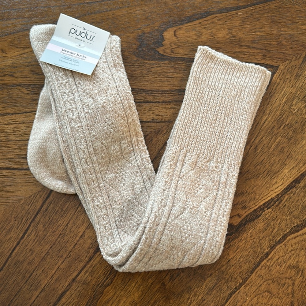 NWT Pudus Over the Knee Sweater Socks